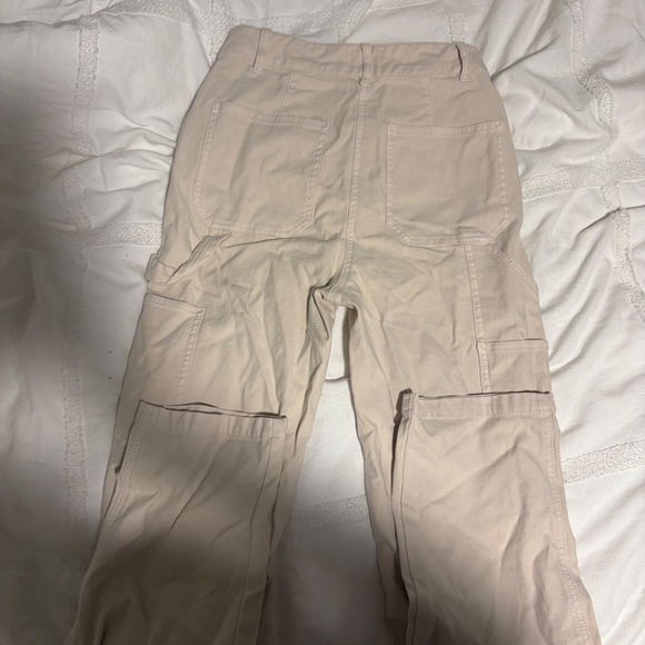 Wilfred Free Beige Cargo Pants โ Size 2 (Worn Once) - Picture 2 of 3